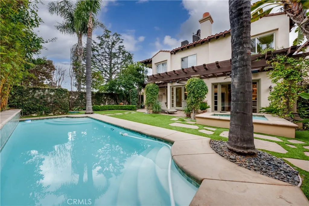 6350 N Willard Avenue, San Gabriel, California 91775 home-pic-17